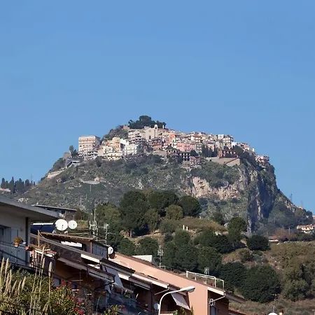 Casa Vacanze Il Fascino Della Sirena - A 2 Passi Dal Mare Di Giardini Naxos *